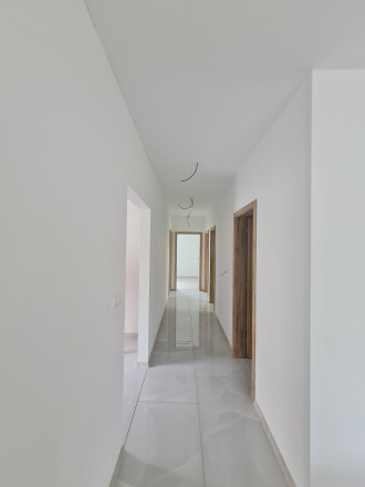 PREDAJ, 4 izb. samostatný RD v Dolnom Bare - fotografia 3