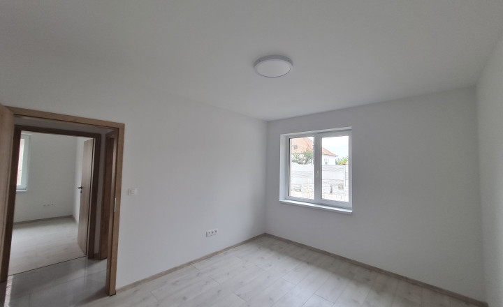 PREDAJ, 4 izb. samostatný RD v Dolnom Bare - fotografia 8
