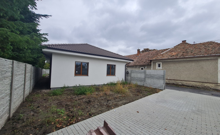 PREDAJ, 4 izb. samostatný RD v Dolnom Bare - fotografia 11