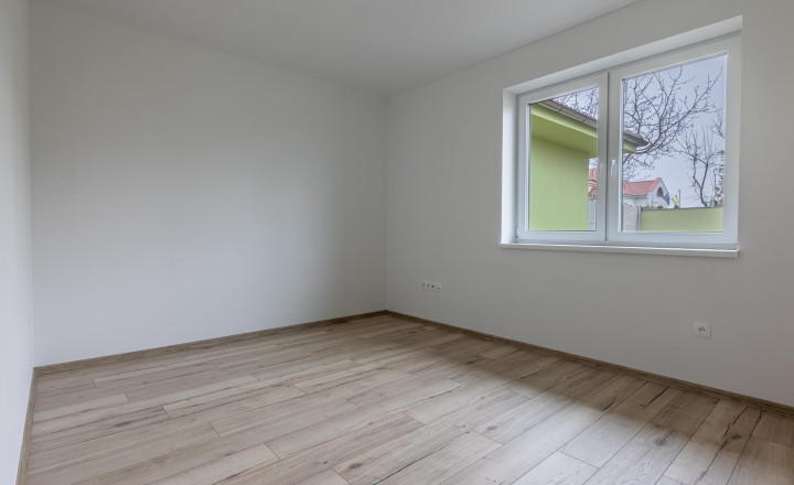 PREDAJ - 3 izbový dvojdom Šipošovské Kračany - fotografia 15
