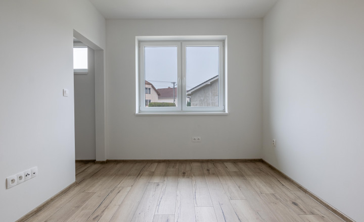 PREDAJ - 3 izbový dvojdom Šipošovské Kračany - fotografia 17