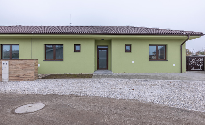 PREDAJ - 3 izbový dvojdom Šipošovské Kračany - fotografia 1