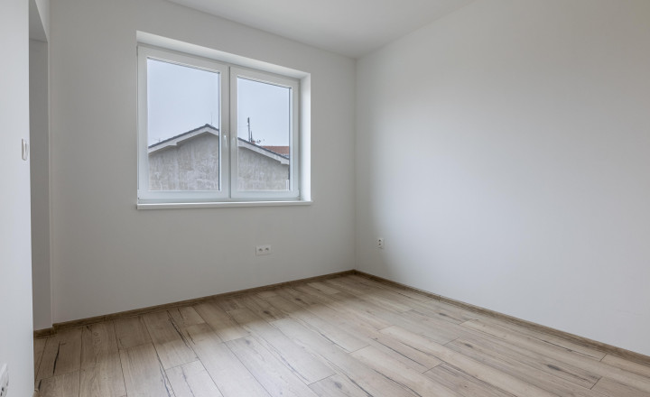 PREDAJ - 3 izbový dvojdom Šipošovské Kračany - fotografia 19
