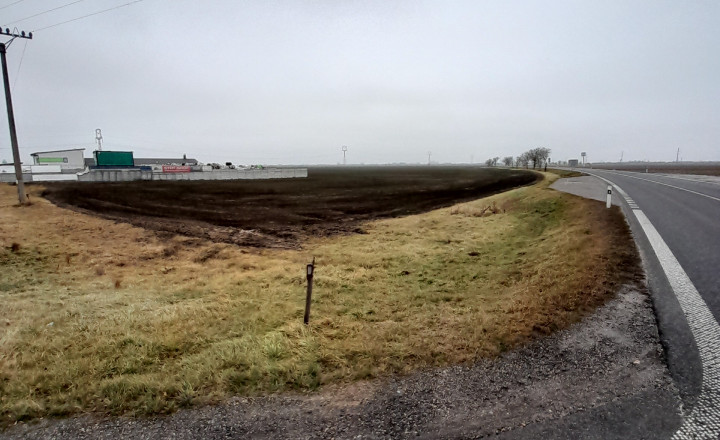 Predaj priemyselný pozemok 3500m2 kataster Oľdza okres DS