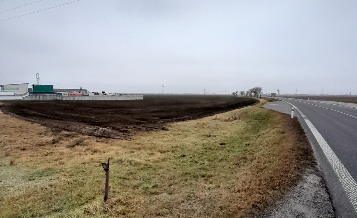 Predaj priemyselný pozemok 3500m2 kataster Oľdza okres DS - fotografia 2