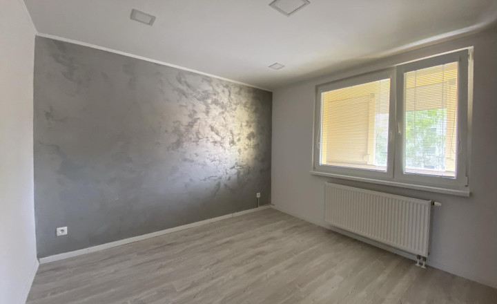 REZERVOVANÉ   119 990,- € Ponúkam na predaj kompletne prerobený 3 izbový  byt  s loggiou  v Dunajskej  Strede - fotografia 16