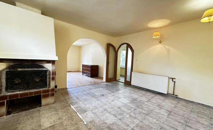 NOVÁ CENA / 140 000,- € Na predaj 3 izbový rodinný dom  s altánkom , s garážou a s krbom v tichej a pokojnej  lokalite v  obci Malé Dvorníky - fotografia 15