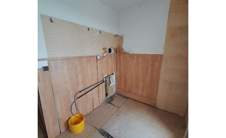 Predaj veľký 1i byt v pôvodnom stave v Šamoríne na Čilistovskej ul. - fotografia 6