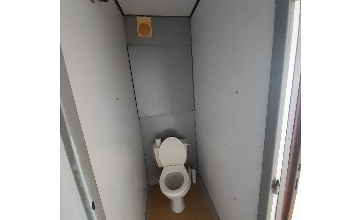 Predaj veľký 1i byt v pôvodnom stave v Šamoríne na Čilistovskej ul. - fotografia 9