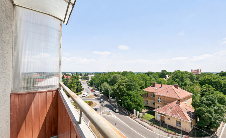 PREDANÝ-Slnečný 3 izbový byt v obľúbenej lokalite - fotografia 11