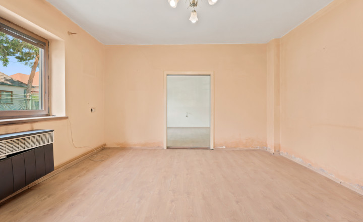 REZERVOVANÝ, Rodinný dom v centre mesta Galanta - fotografia 8