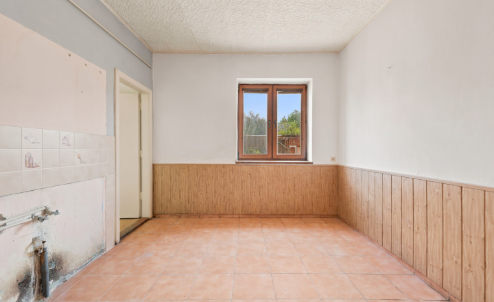 REZERVOVANÝ, Rodinný dom v centre mesta Galanta - fotografia 13