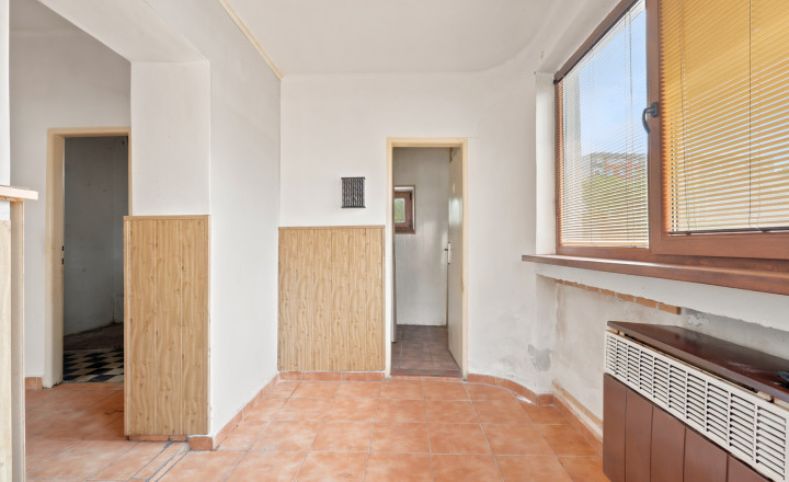 REZERVOVANÝ, Rodinný dom v centre mesta Galanta - fotografia 6