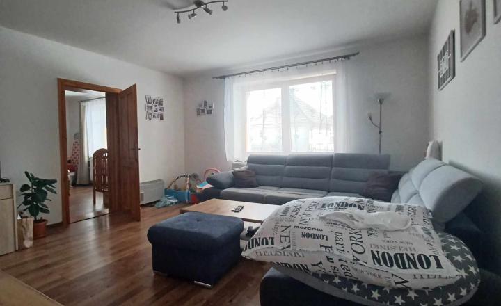 Nasťahujte sa bez starostí, bez nutnosti rekonštrukcie! 4 izbový rodinný dom s garážou v Gabčíkove - fotografia 14