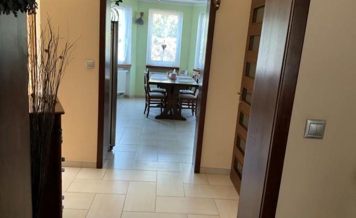 4-IZBOVÝ RODINNÝ DOM 160 m² | KRB | TERASA | GABČÍKOVO - fotografia 3