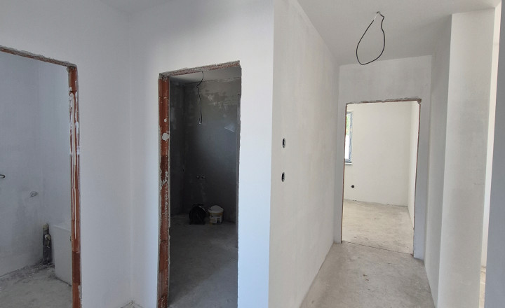 PREDAJ - 3 izbový RD s dvomi bytovými jednotkami v DS - fotografia 8