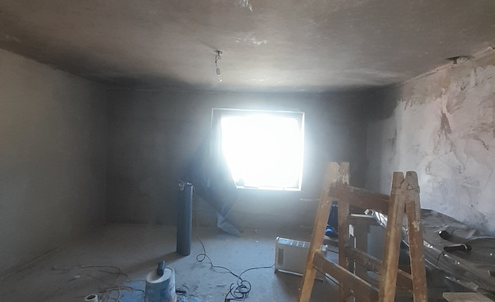 Predaj starší 3i RD v Obci Holice časť Beketfa okres DS - fotografia 4