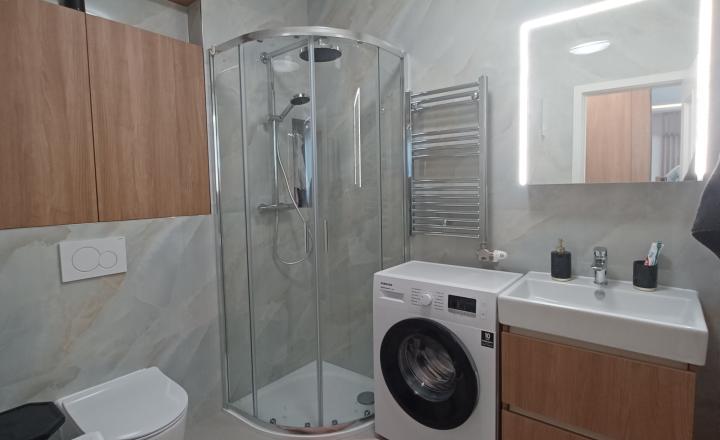 BÝVANIE, KTORÉ MÁ ŠTÝL - 1-IZBOVÝ BYT S BALKÓNOM, KOMPLETNÁ REKONŠTRUKCIA V PROJEKTE KOLOSEO, Tomášikova ulica, Bratislava - fotografia 11