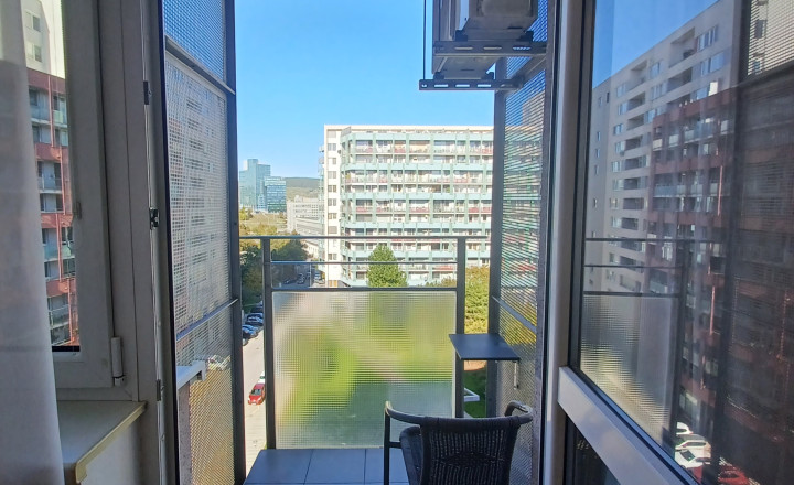 BÝVANIE, KTORÉ MÁ ŠTÝL - 1-IZBOVÝ BYT S BALKÓNOM, KOMPLETNÁ REKONŠTRUKCIA V PROJEKTE KOLOSEO, Tomášikova ulica, Bratislava - fotografia 4