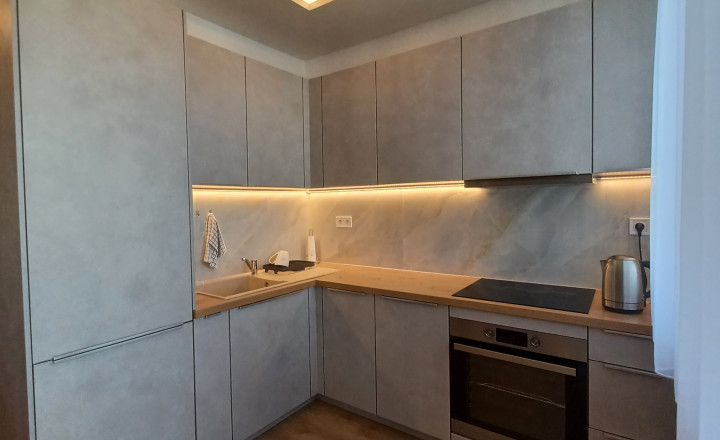 BÝVANIE, KTORÉ MÁ ŠTÝL - 1-IZBOVÝ BYT S BALKÓNOM, KOMPLETNÁ REKONŠTRUKCIA V PROJEKTE KOLOSEO, Tomášikova ulica, Bratislava