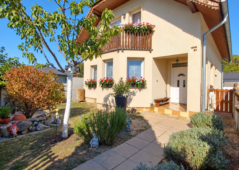 PREDAJ - 4-IZBOVÝ RODINNÝ DOM 160 m² | KRB | TERASA | GABČÍKOVO