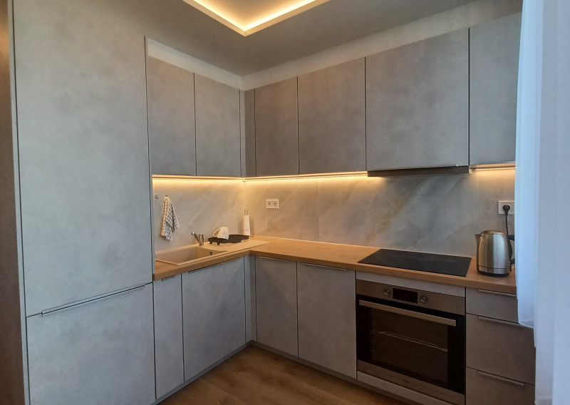 BÝVANIE, KTORÉ MÁ ŠTÝL - 1-IZBOVÝ BYT S BALKÓNOM, KOMPLETNÁ REKONŠTRUKCIA V PROJEKTE KOLOSEO, Tomášikova ulica, Bratislava